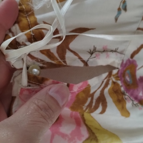 Telluride clothing Co. Women's medium cream floral blouse elbow sleeve - Picture 3 of 11